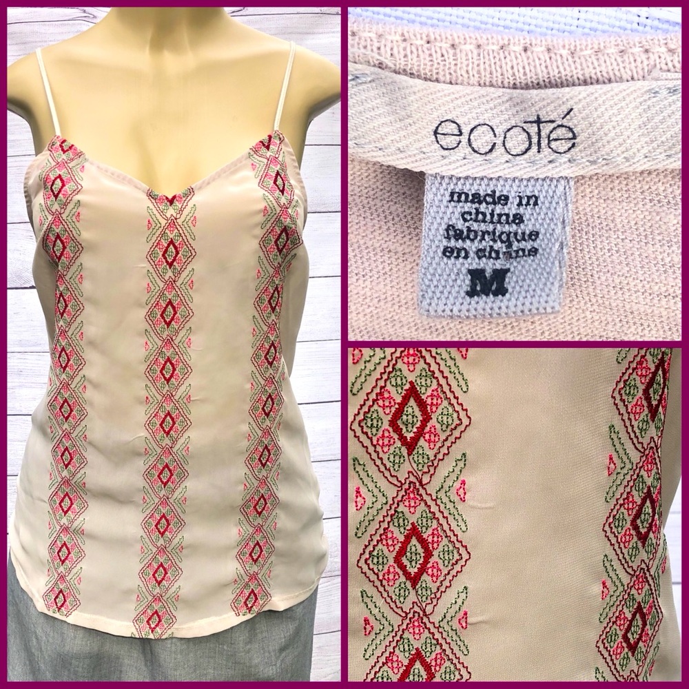 Ecoté Geometric Floral Embroidered Deep V-Neck Cami Medium
